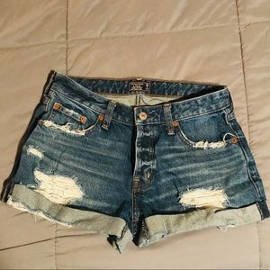 Abercrombie & Fitch boyfriend shorts